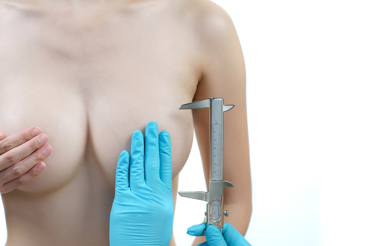 кто проверяет грудь у женщин какой врач фото 108