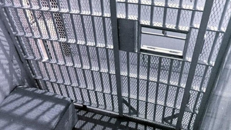 Каннибал-извращенец, съевший полицейского, умер в британской тюрьме