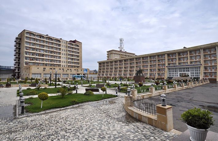 посёлок, Нефтяные Камни, история, интересное