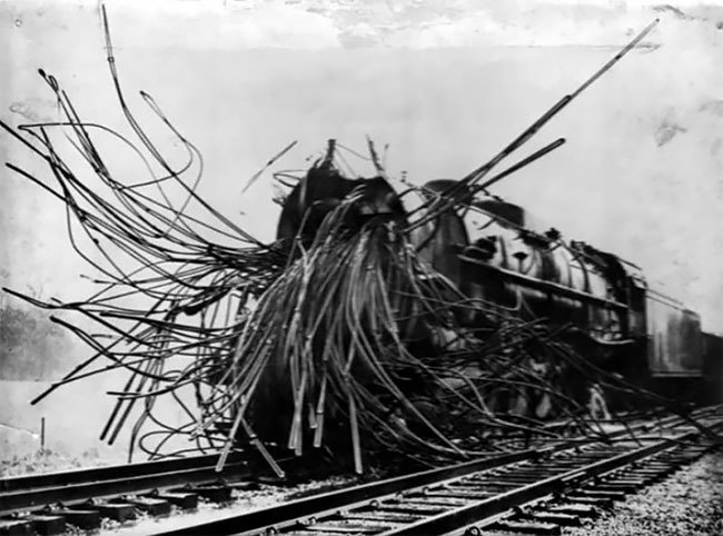 Причудливые винтажные фото паровозов конца 19 века после взрыва котла история,паровозы,фотография