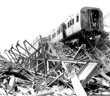 Разрушенная станция Ватерлоо