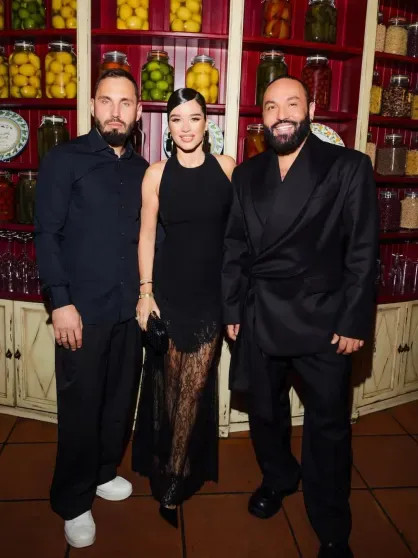 Светлана Бондарчук, Ксения Бородина с мужем и Вика Газинская отметили день рождения Сердара Камбарова Сердара, рождения, Сердар, Камбаров, Власова, КамбароваДень, Бородина, Бондарчук, Камбарова, певица, Александра, КамбаровСердар, Елена, мужем, Ксения, после, Газинская, пришли, отметил, поздравить