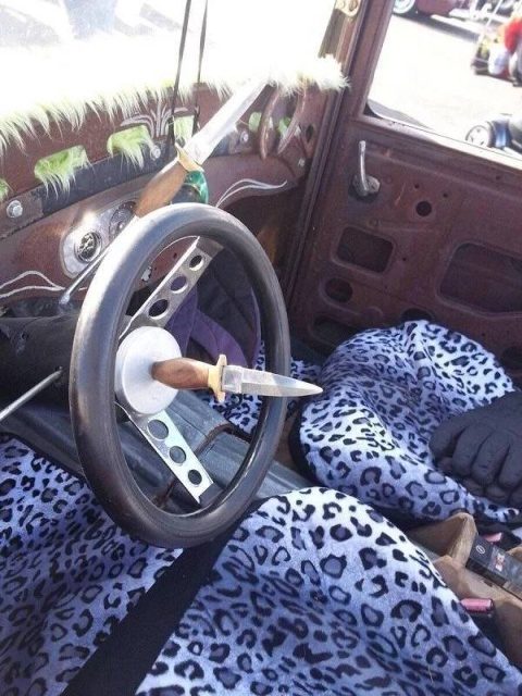 Что-то тут не так Что-то тут не так