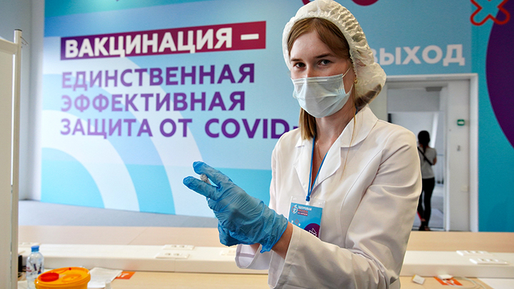 "Вирус убивает, но...": даже 100%-я вакцинация от коронавируса не спасёт Россию "Вирус убивает, но...": даже 100%-я вакцинация от коронавируса не спасёт Россию россия
