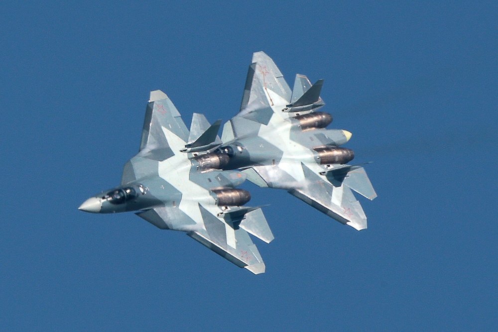 Превратит в мусор оружие США: новые возможности Су-57 оценили в Китае Авиация