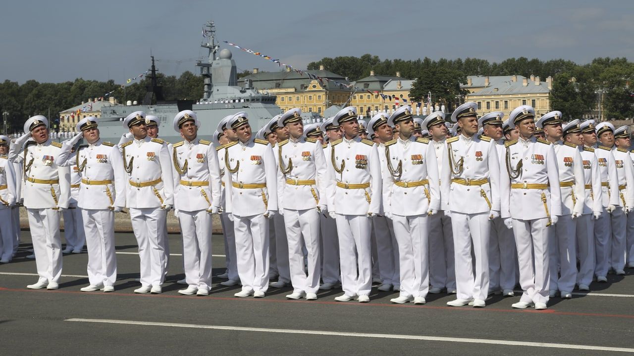 Эксперт Навар: Россия выстраивает новый геостратегический путь в международном балансе сил Эксперт Навар: Россия выстраивает новый геостратегический путь в международном балансе сил Весь мир