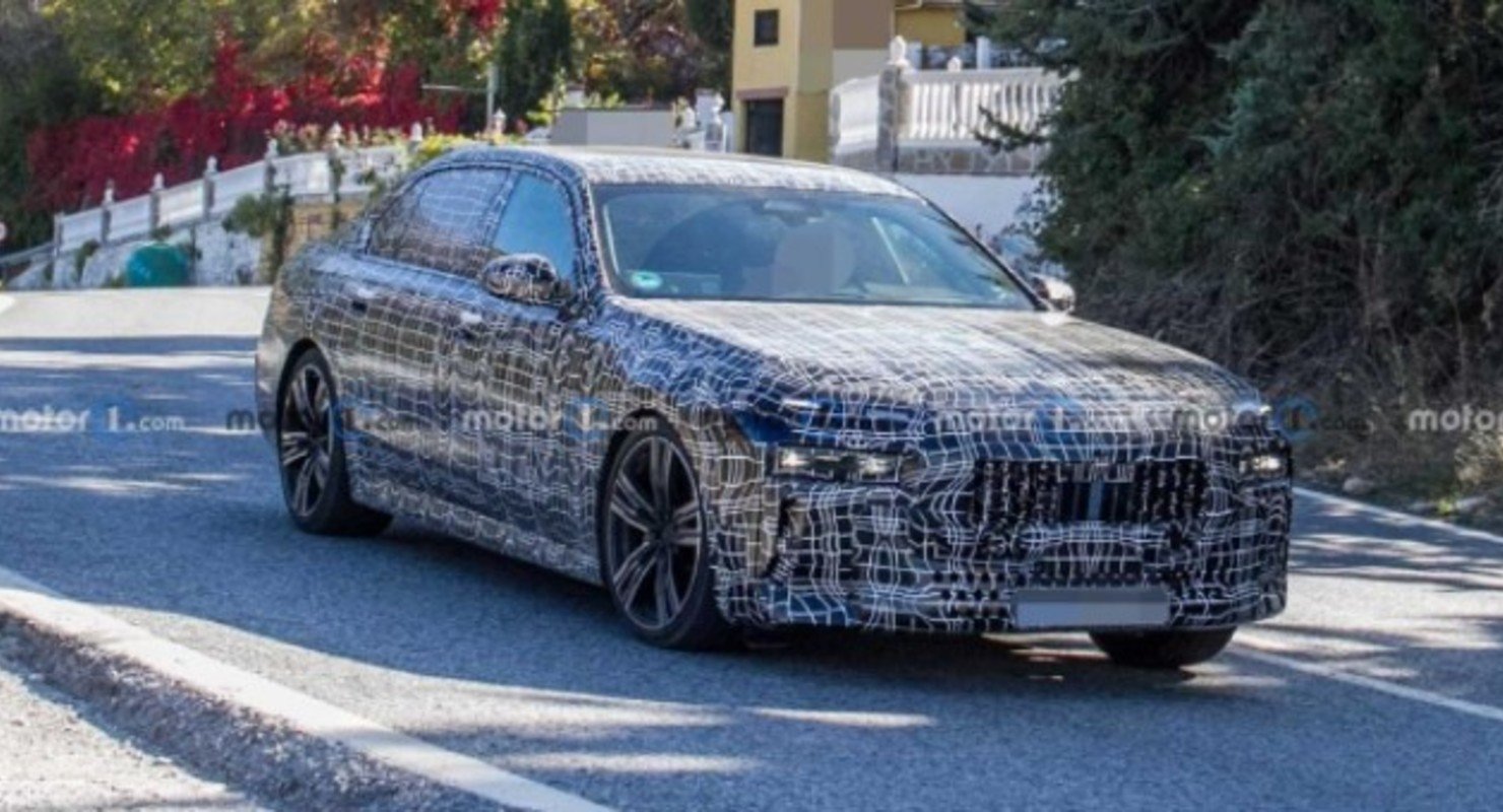 На Нюрбургринге замечен прототип BMW 7 Series 2023 года