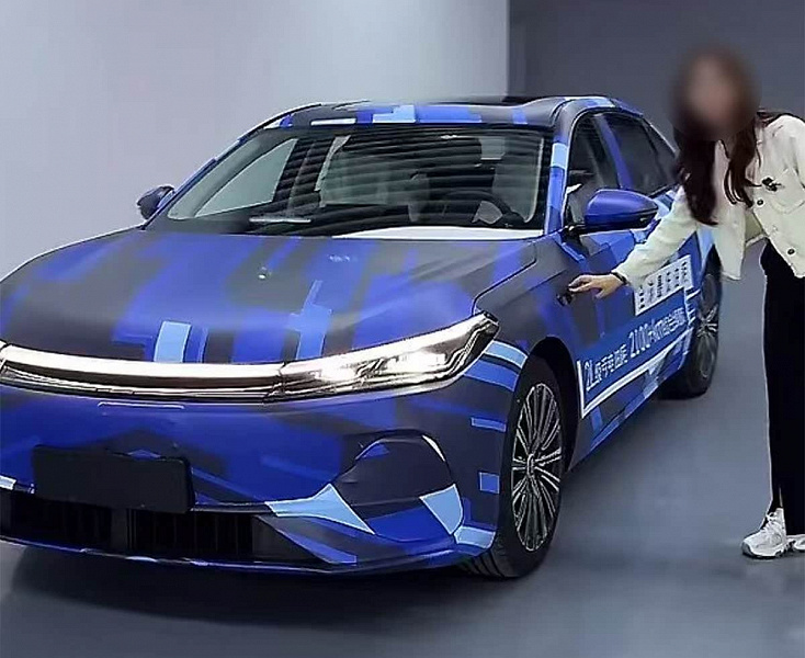  в Китае сфотографировали суперэкономичный Geely Galaxy, способный проезжать более 2000 км на баке бензина