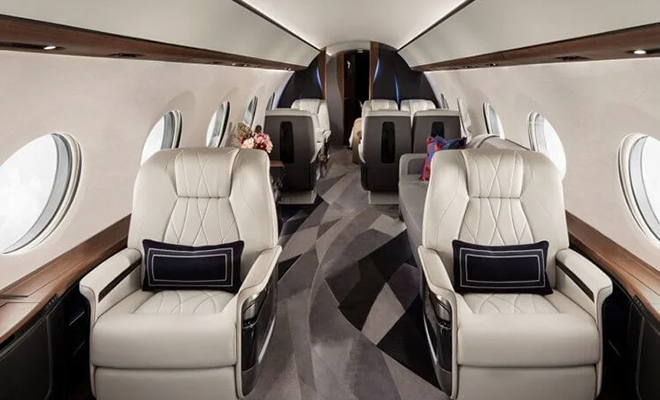 10 «спален» и секретная лаборатория. Смотрим внутри самолет Илона Маска за 5 миллиардов рублей 10 «спален» и секретная лаборатория. Смотрим внутри самолет Илона Маска за 5 миллиардов рублей Культура