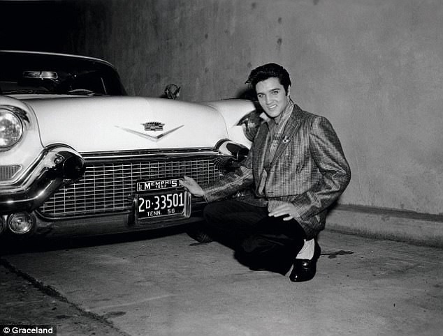 Элвис с юных лет был любителем шикарных авто архив, знаменитости, интересно, история, редкие снимки, фото, фотоальбом, элвис пресли