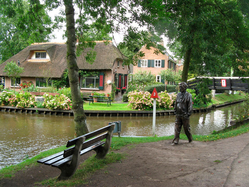 Гитхорн - деревня без дорог, Нидерланды Гитхорн - деревня без дорог, Нидерланды Европа