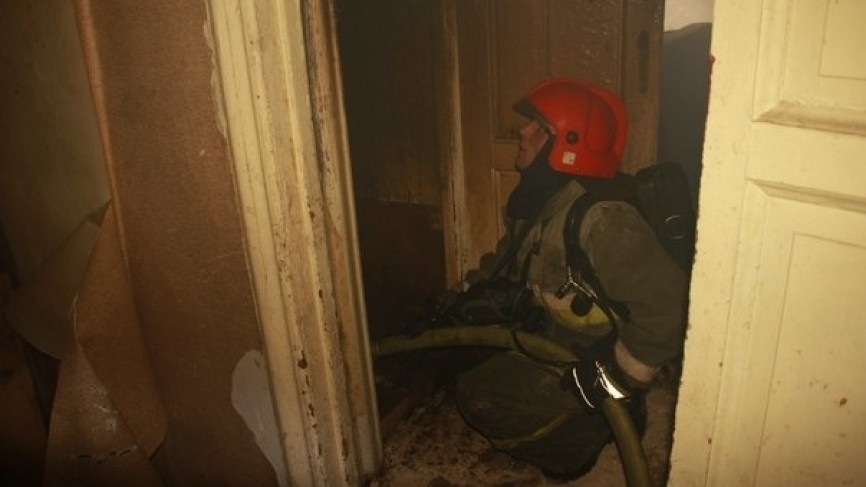 Разбор завалов дома под Ельцом осложнен угрозой обрушения Разбор завалов дома под Ельцом осложнен угрозой обрушения Происшествия