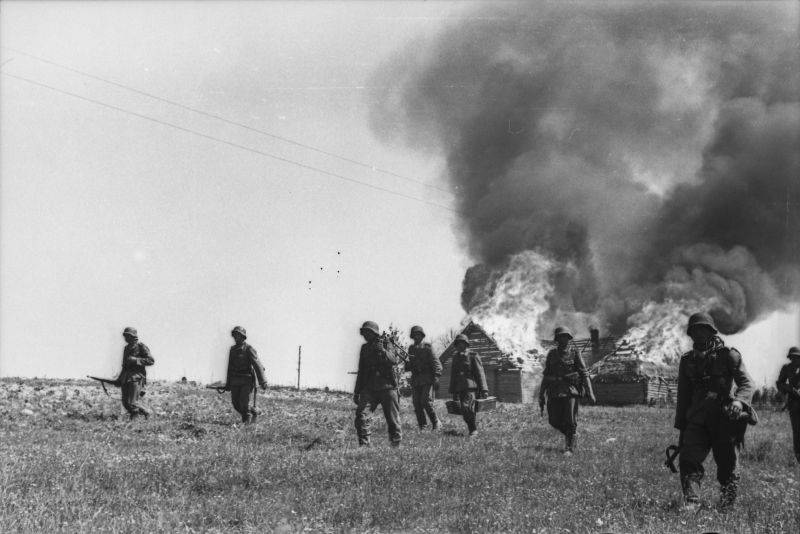 Запад должен был стать на сторону Гитлера meinnazihintergrund,геополитика,история