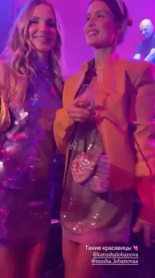 Дана Манасир, Инесса Шевчук, Елизавета Пескова и Виктория Дайнеко посетили вечеринку в Москве Лобанова, Виктория, чёрном, Инесса, BemontВечеринка, платье, Мазараки, Варвара, Шевчук, Москве, Манасир, ШевчукИнесса, вечеринка, прошла, Rozie, журнала, Мнение, коллаборации, запуска, случаю