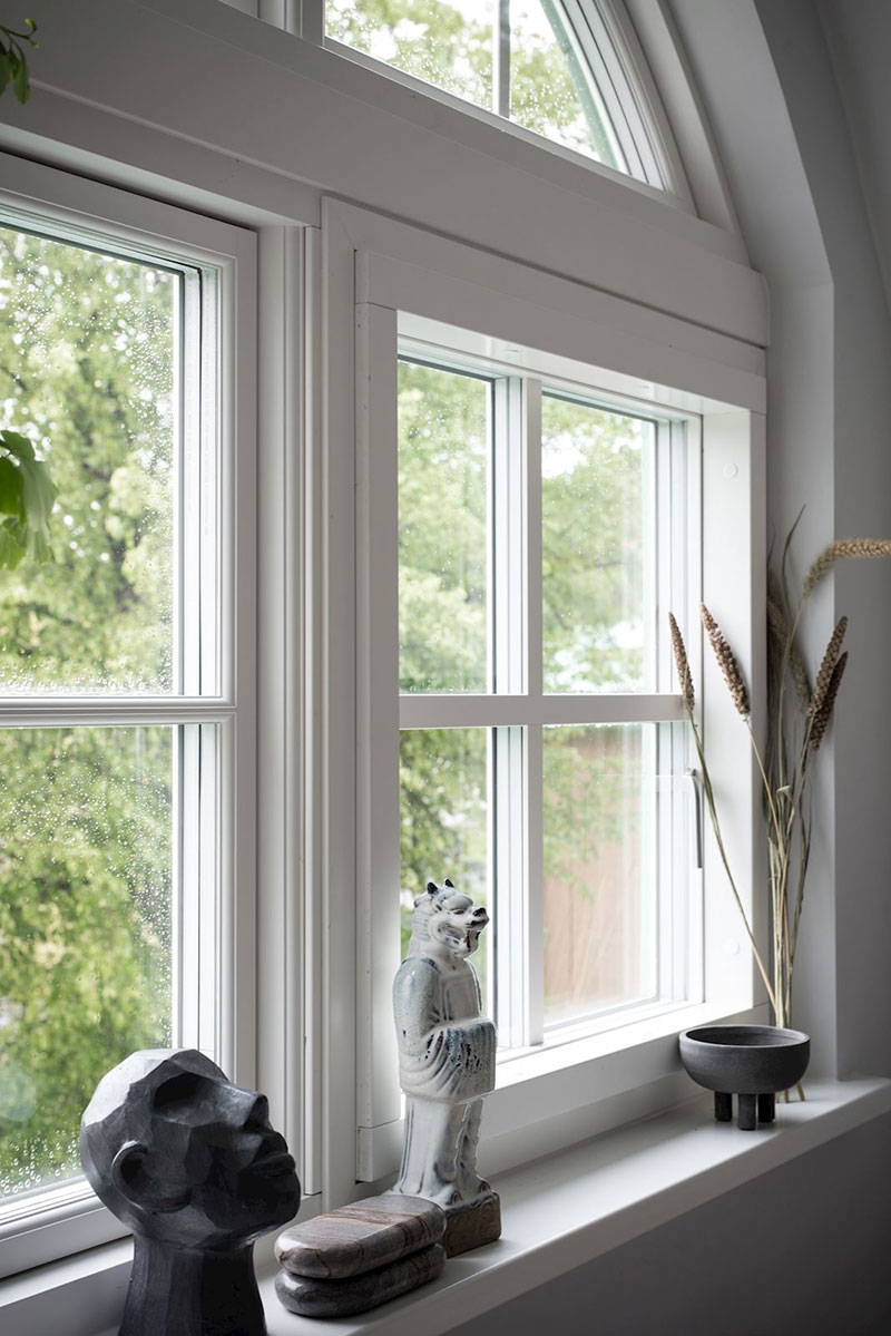 Небольшая, но светлая квартира-студия под крышей в Гетеборге Небольшая, но светлая квартира-студия под крышей в Гетеборге белый интерьер,Гетеборг,интерьер и дизайн,квартира,малометражка,мансарда,скандинавский стиль,студия