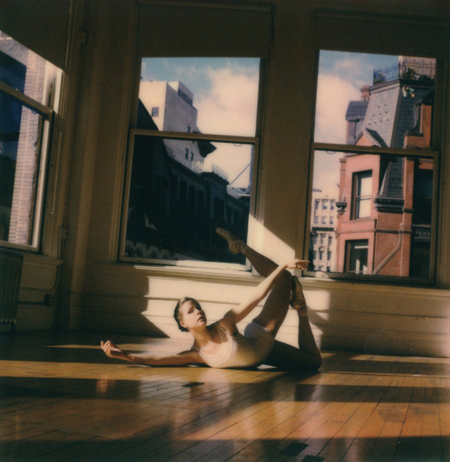 Фотография: Дерзкие, изящные, нежные: фотограф показала мир балерин №23 - BigPicture.ru