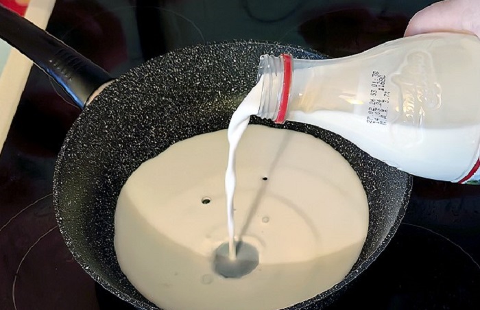 Молоко создаст пленку и заполнит царапины. / Изображение: дзен-канал technotion