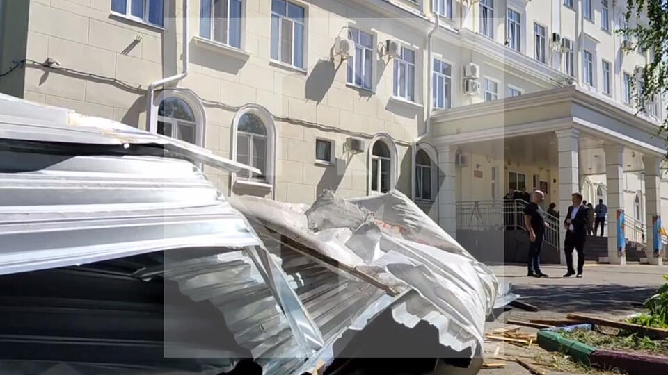 Уголовное дело возбудили после срыва крыши школы в Краснодаре