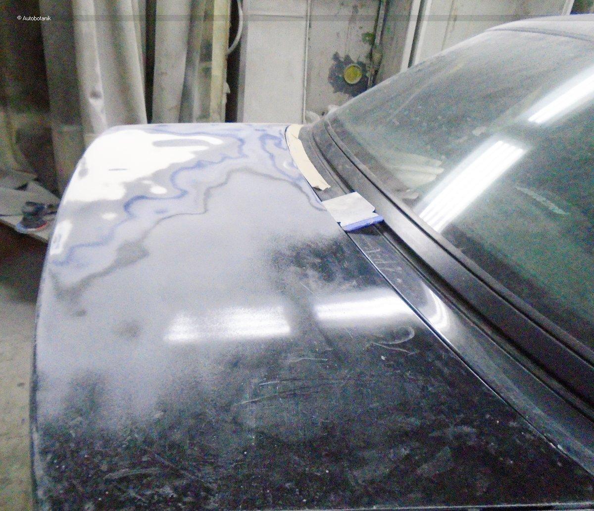 Свежий весенний цвет на старый кабриолет Свежий весенний цвет на старый кабриолет авто и мото