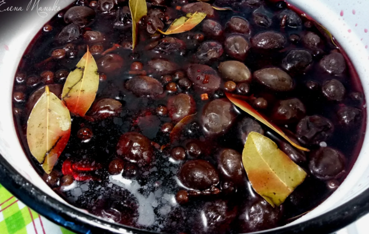 Слива закусочная — пряное и вкусное лакомство из обычной «венгерки» сливу, маринад, грамм, приготовления, можно, хорошо, результате, заливаем, необходимо, приготовить, маринадом, часов, использовать, килограмма, маринада, обязательно, каждого, десять, После, займет