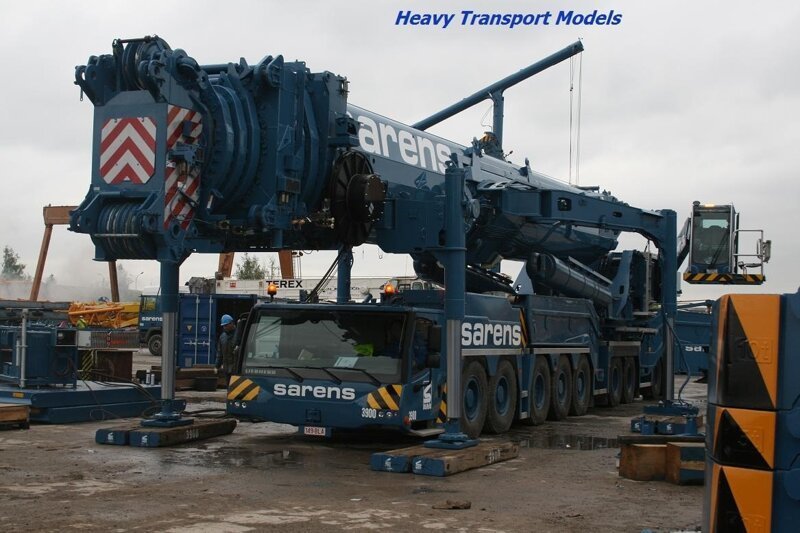 Вот как выглядит самый большой автомобильный кран в мире 