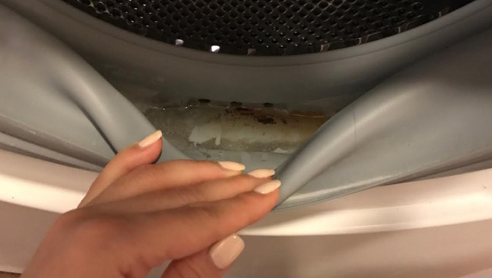 Благодаря этим 5 трюкам твоя стиральная машинка всегда будет чистой и сияющей полезные советы,стиральная машинка,уборка