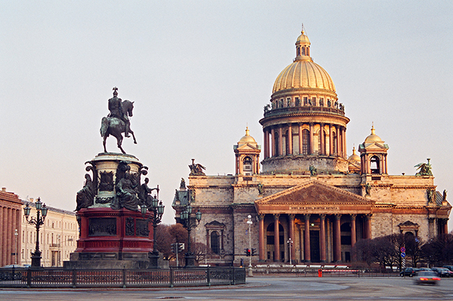 «Ленинград – тоже было красиво». Петербуржцы - о переименовании города общество,переименование,питер,россияне