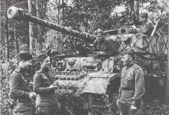 Использование трофейных «Пантер» и «Тигров» на завершающем этапе Великой Отечественной войны оружие,танки