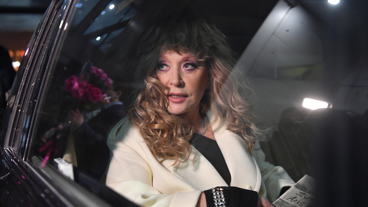 ЗЕМЛЯ НЕ ОБЕТОВАННАЯ. ПОЧЕМУ "ИСПУГАННЫЕ ПАТРИОТЫ" ПЛАЧУТ ЗА РУБЕЖОМ?