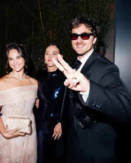 Голливудский бомонд оторвался на вечеринке после "Оскара": эксклюзивные кадры