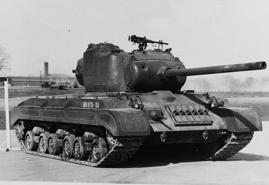 ​Этот же танк в ходе испытаний на Абердинском полигоне. Здесь его видели советские специалисты, причём американские испытатели, по их словам, оценили подвеску HVSS выше, чем торсионную - Промежуточный эксперимент | Warspot.ru