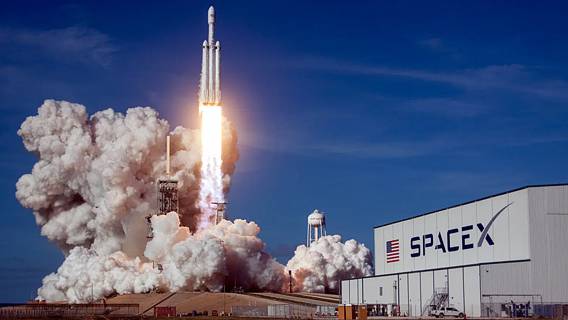 SpaceX привлекла $850 млн, из-за чего оценка компании резко выросла примерно до $74 млрд