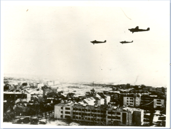 Вражеские самолёты над Университетским городком Минска. 23 июня 1941 г.