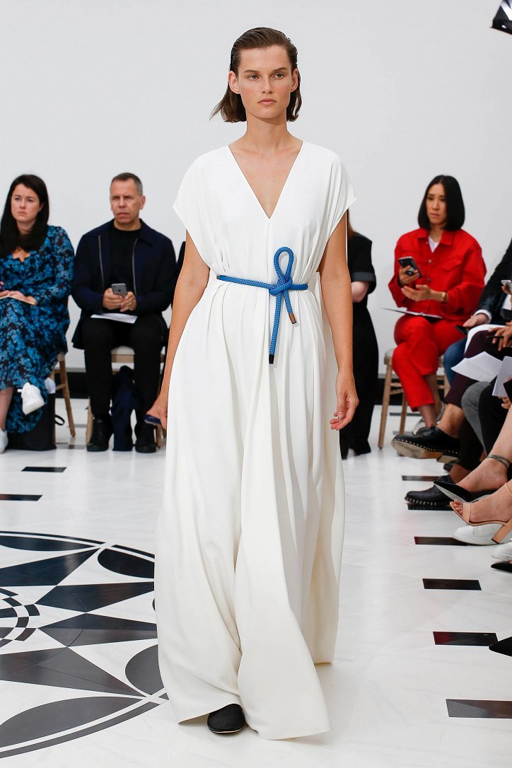 Коллекция весна-лето 2019 от Victoria Beckham. Стильный и элегантный минимализм, который нравится всем Victoria Beckham весна-лето 2019,бренды,коллекции,мода,модные показы,модный обзор,Стиль,тенденции