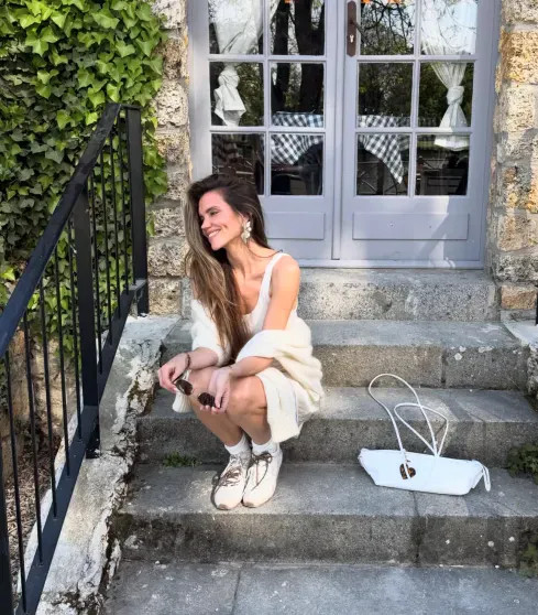 Париж, Стамбул, Афины: куда Виктория Лопырёва, Дарья Клюкина, Юлианна Караулова и другие звёзды улетели из холодной Москвы ИваковаМария, Караулова, которая, вместе, ДергилёваВалерия, КлюкинаДарья, женой, ЛопырёваВиктория, отдыхает, Париже, Ивакова, отправилась, Мария, также, сыном, Александра, несколько, Куртова, мужем, Лопырёва