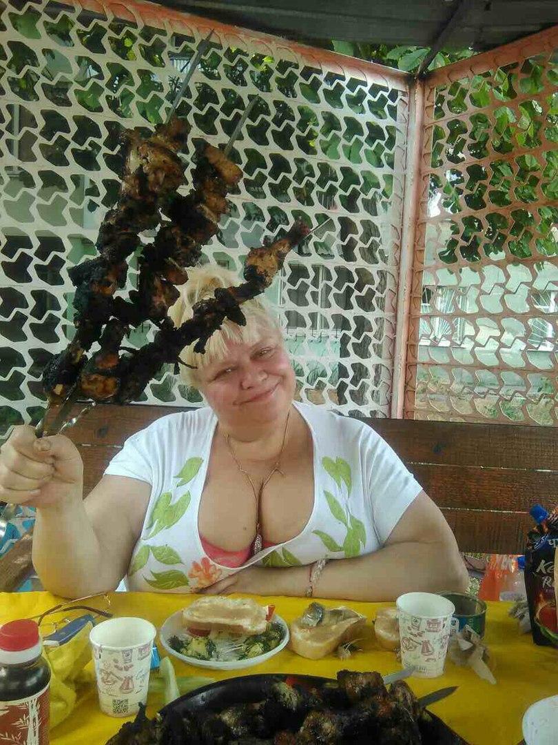 Ужасы соц сетей. Страх и ненависть в социальных сетях. Богачи из социальных сетей. Колхозный гламур. Ужас и мрак социальных сетей.