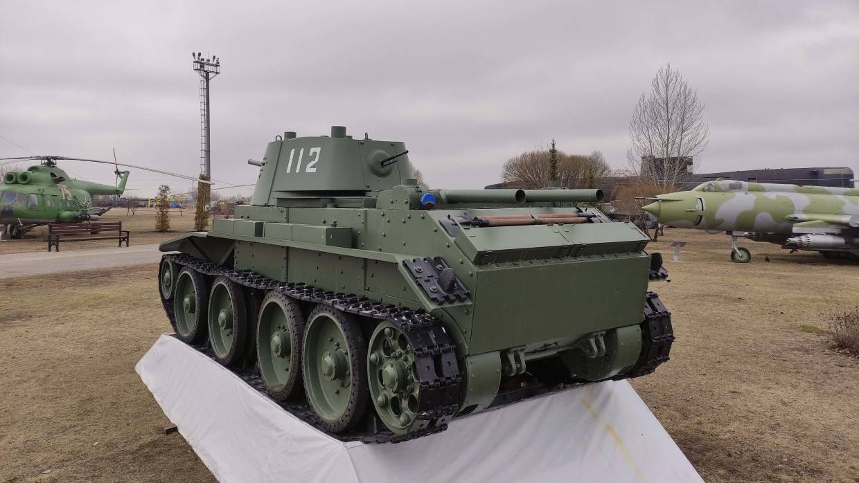 Военные МТО Западного военного округа доставят танк БТ-7А в подмосковный парк «Патриот» Армия