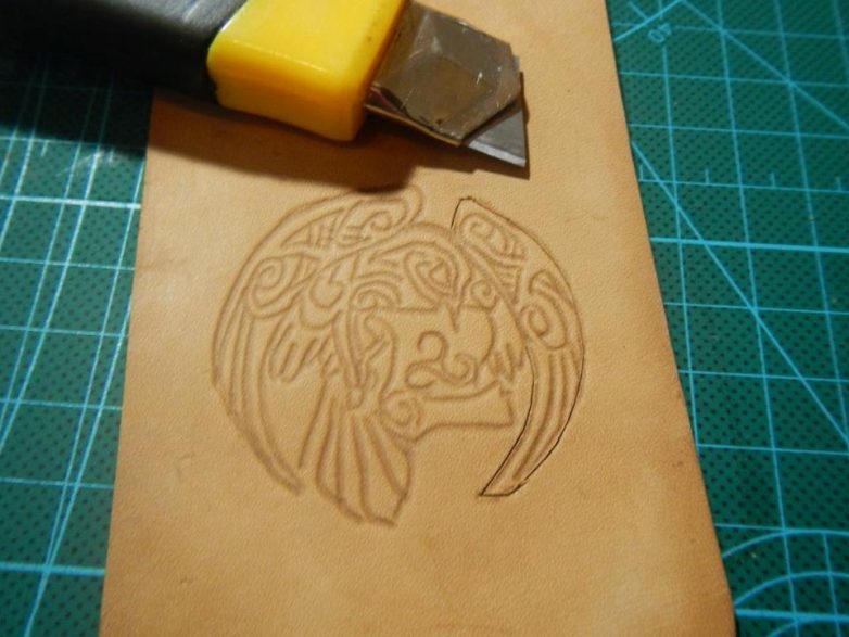 Маленькая кожаная сумочка на пояс кожаная сумочка