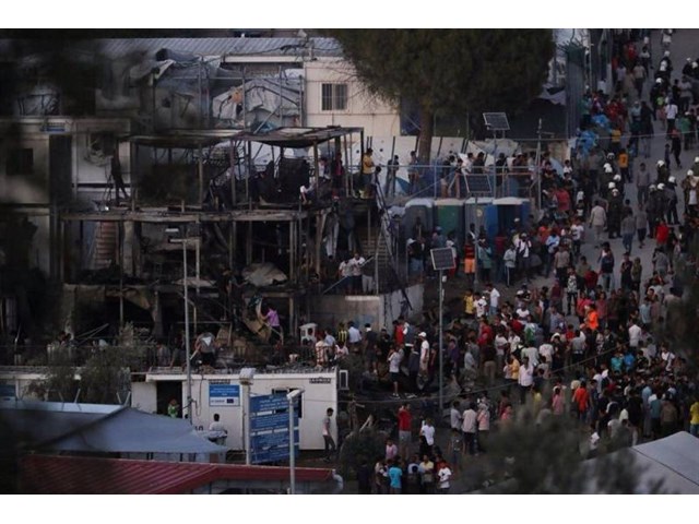 Греция бросила спецназ против бунтующих мигрантов на Лесбосе геополитика