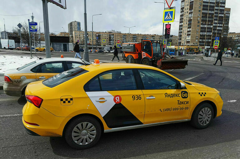 Журавлев предложил установить ответственность для агрегаторов такси