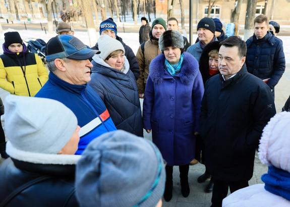 Губернатор Московской области Андрей Воробьёв осмотрел после капремонта школу в Жуковском