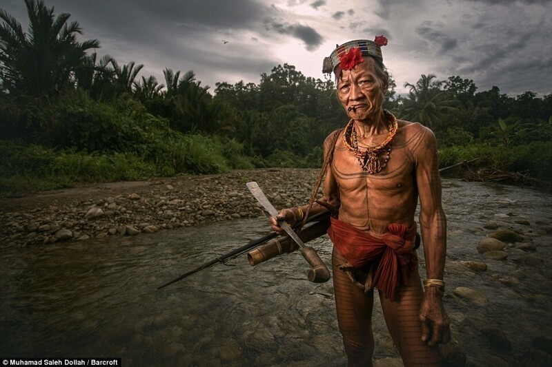 Дети природы: жизнь удивительного индонезийского племени Ментавайцев на фото Азия,племена,фотопроект