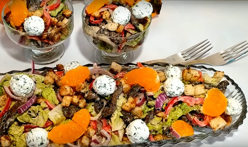 Потрясающий салат «Новогодний»: обойдет все закуски на праздничном столе