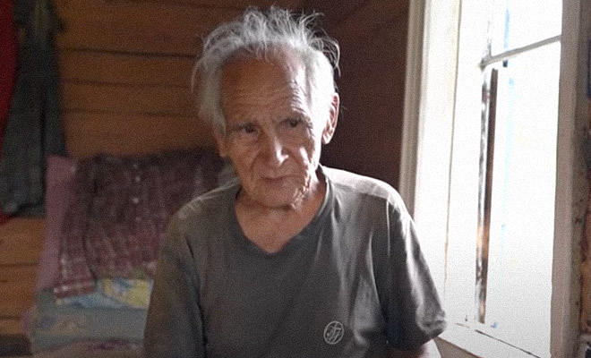 Мужчина живет отшельником на краю Тайги уже больше 50 лет и не обращает внимание на цивилизацию Культура