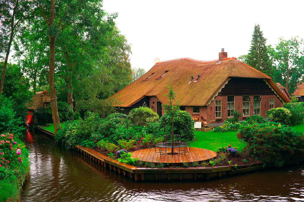 Гитхорн - деревня без дорог, Нидерланды Гитхорн - деревня без дорог, Нидерланды Европа