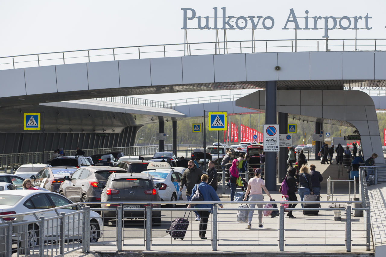 Повысили на 750%: антимонопольщики возбудили дело из-за цен на парковку в Пулково