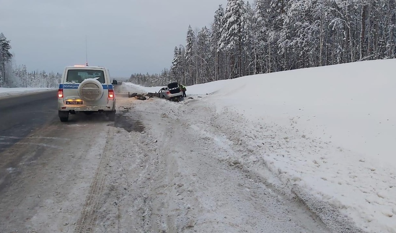 В Карелии авто загорелось после вылета в кювет, есть пострадавшие