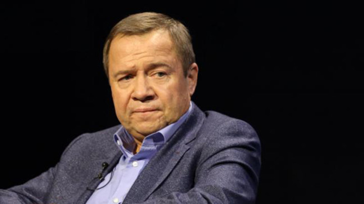 ИНТРИГА ПОЧТАЛЬОНА ЕЛЬЦИНА. ЭПОХА СЕРОГО КАРДИНАЛА НА СВЯЗИ С ЗАПАДОМ ЗАВЕРШЕНА