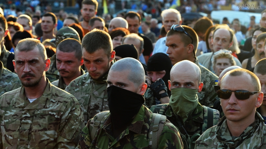 Донбасс сегодня: бойцы Киева взорвались в ЛНР, офицер ВСУ искалечил подчиненных