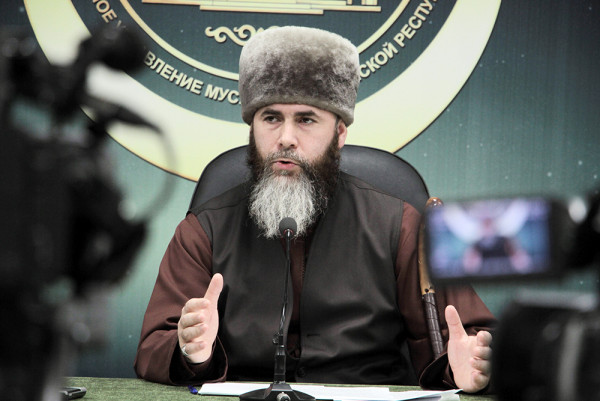 Муфтий Чечни считает врагами всех французов, которые поддерживают президента Макрона